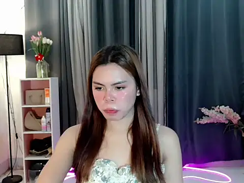 Snapshot of buttycamillex chatting on May 17, 4:29 pm buttycamillex online show from May 17, 4:29 pm