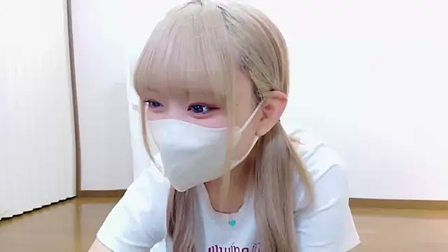 Snapshot of Rinka_Icup_xx chatting on October 27, 11:00 am Rinka Icup xx online show from October 27, 11:00 am