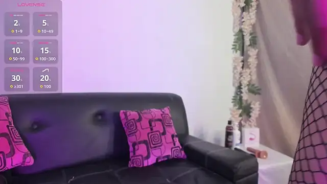 Alina Chapman online show from October 29, 11:47 pm