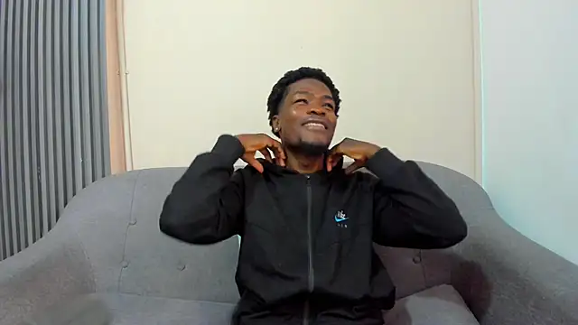 Snapshot of COMPTON_01 chatting on October 8, 1:12 pm COMPTON 01 online show from October 8, 1:12 pm