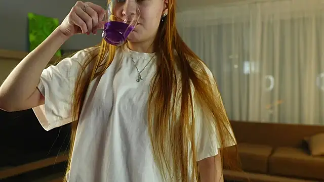 Snapshot of MarindaRuud chatting on November 24, 12:16 pm MarindaRuud online show from November 24, 12:16 pm