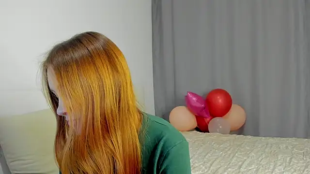 Snapshot of MarindaRuud chatting on November 6, 11:36 am MarindaRuud online show from November 6, 11:36 am