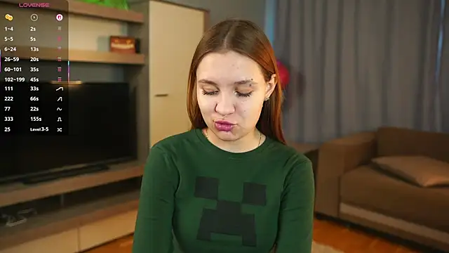 Snapshot of MarindaRuud chatting on November 17, 11:47 am MarindaRuud online show from November 17, 11:47 am