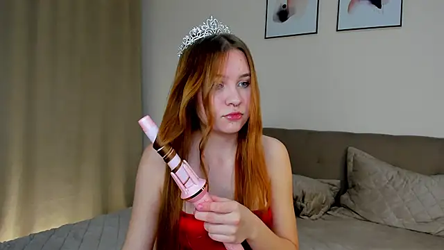 Snapshot of MarindaRuud chatting on October 31, 11:51 am MarindaRuud online show from October 31, 11:51 am