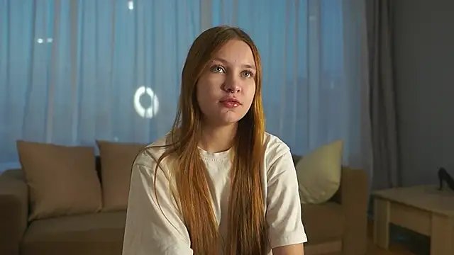 Snapshot of MarindaRuud chatting on October 12, 1:12 pm MarindaRuud online show from October 12, 1:12 pm