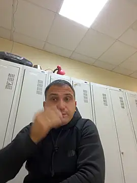 Snapshot of Mahrovmaxim chatting on October 15, 6:22 am Mahrovmaxim online show from October 15, 6:22 am