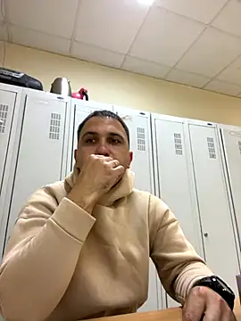 Snapshot of Mahrovmaxim chatting on November 1, 7:13 am Mahrovmaxim online show from November 1, 7:13 am