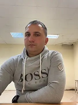 Snapshot of Mahrovmaxim chatting on October 18, 5:37 pm Mahrovmaxim online show from October 18, 5:37 pm