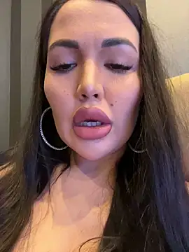 ANGELIKA7741 online show from February 2, 9:19 am