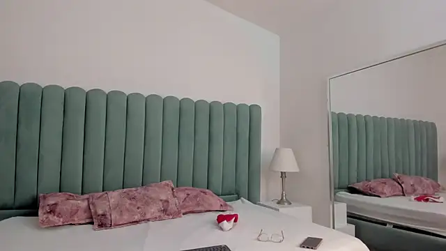 Alanha   online show from November 29, 4:34 am