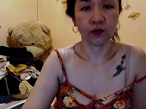 KissHott online show from October 25, 2:17 pm