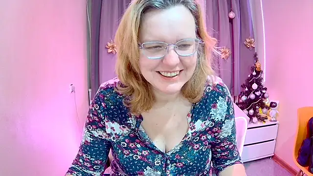 Snapshot of VestaWoody chatting on November 26, 7:19 am VestaWoody online show from November 26, 7:19 am