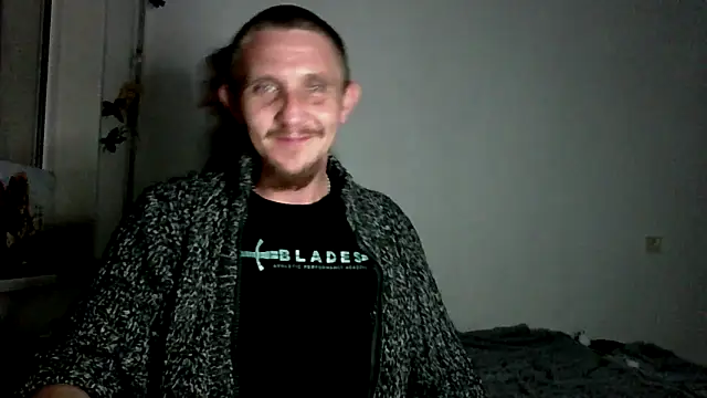 Twolatte1520 online show from April 19, 1:06 am