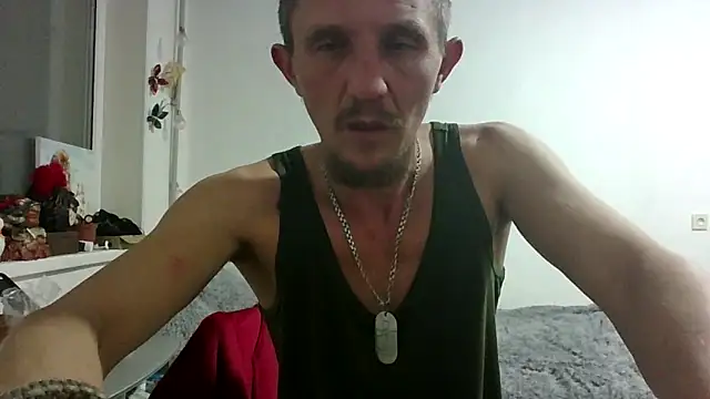 Twolatte1520 online show from April 3, 6:58 pm