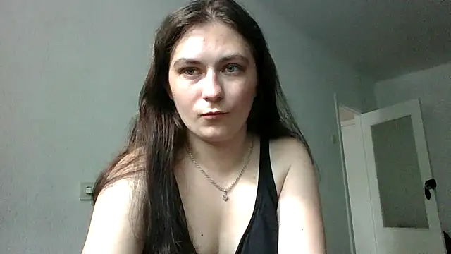 Snapshot of Twolatte1520 chatting on June 10, 12:50 pm Twolatte1520 online show from June 10, 12:50 pm