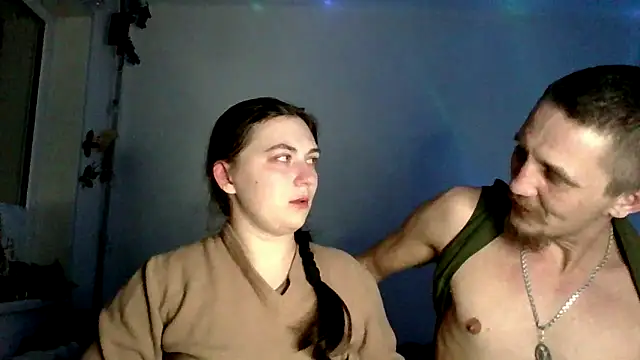 Twolatte1520 online show from March 6, 11:00 pm