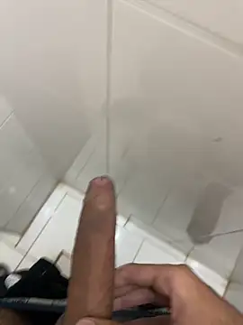 Snapshot of Akky00359 chatting on November 6, 3:05 pm Akky00359 online show from November 6, 3:05 pm