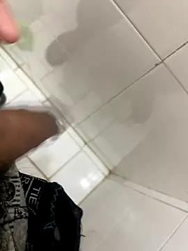 Snapshot of Akky00359 chatting on October 6, 2:51 pm Akky00359 online show from October 6, 2:51 pm