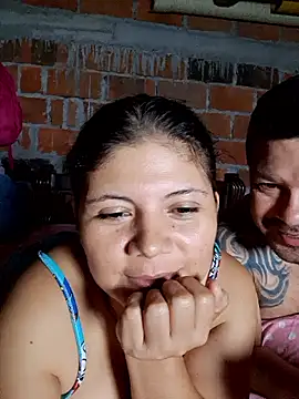 Snapshot of lady_and_charly chatting on November 15, 6:17 am lady and charly online show from November 15, 6:17 am