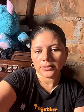 Snapshot of lady_and_charly chatting on November 20, 2:01 am lady and charly online show from November 20, 2:01 am