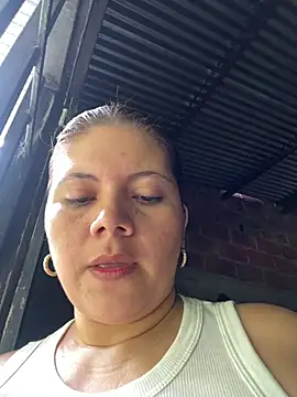 lady and charly online show from February 8, 6:16 pm