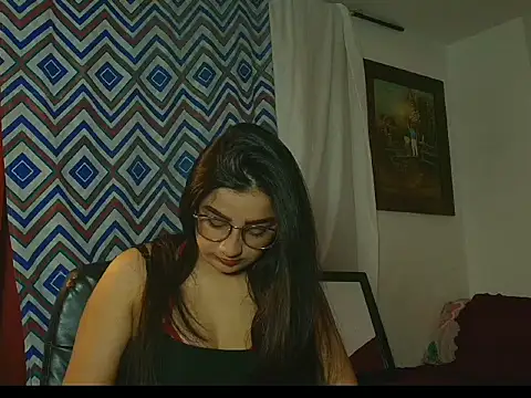 Charlotte Richardson online show from October 4, 7:04 pm