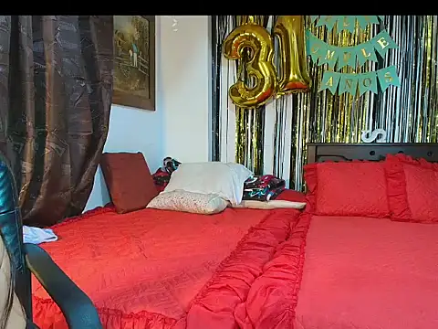 Charlotte Richardson online show from October 27, 12:11 am