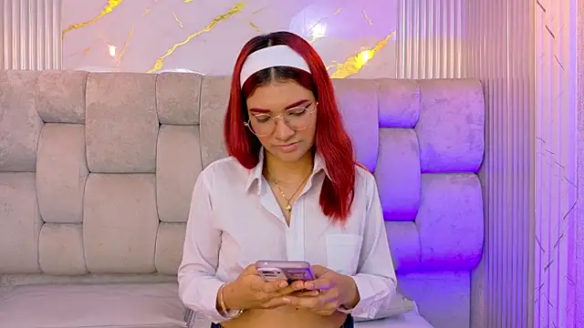 KiraRuby online show from November 20, 8:20 pm