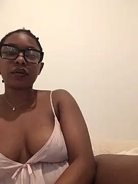 Snapshot of CurvyGoddessXxx chatting on October 7, 7:26 pm CurvyGoddessXxx online show from October 7, 7:26 pm