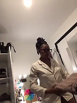 Snapshot of CurvyGoddessXxx chatting on October 15, 3:53 pm CurvyGoddessXxx online show from October 15, 3:53 pm