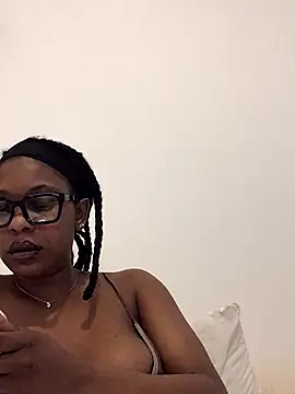 Snapshot of CurvyGoddessXxx chatting on October 9, 9:54 am CurvyGoddessXxx online show from October 9, 9:54 am