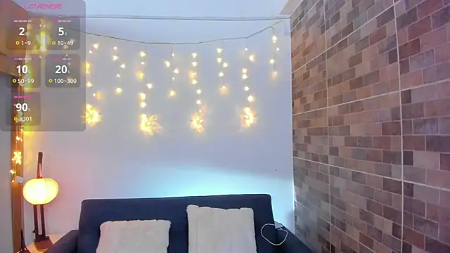 Snapshot of luna_valen chatting on January 13, 9:08 pm luna valen online show from January 13, 9:08 pm