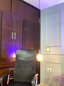 Rose monroee online show from October 29, 7:57 pm