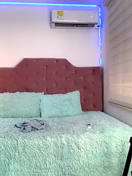 Rose monroee online show from November 1, 7:52 pm