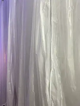 Rose monroee online show from April 14, 7:30 pm