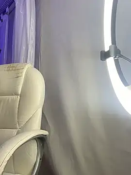 Snapshot of Rose_monroee chatting on July 13, 7:24 pm Rose monroee online show from July 13, 7:24 pm