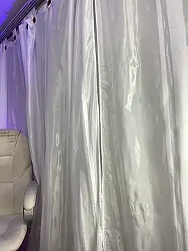 Rose monroee online show from April 18, 7:51 pm