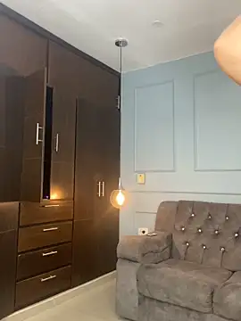 Rose monroee online show from February 5, 6:15 pm