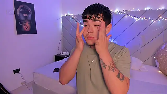 Snapshot of thiago_occonor chatting on November 19, 5:07 am thiago occonor online show from November 19, 5:07 am