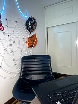 CharlotteMilf  online show from October 17, 1:13 pm