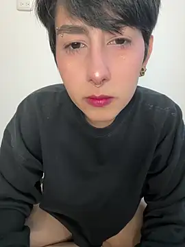 DaisyEmily online show from November 8, 10:46 pm