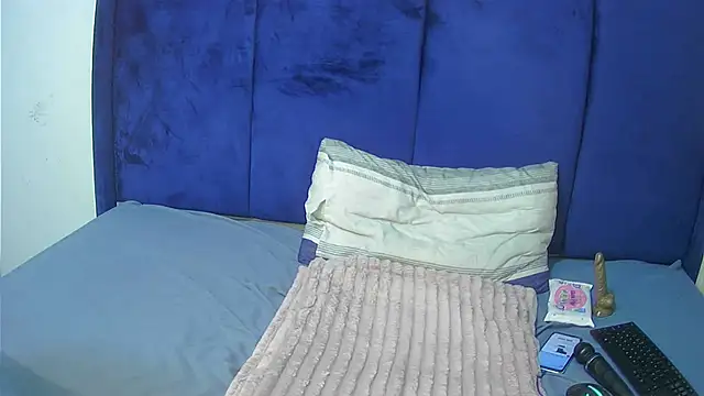 Pretty-C online show from March 18, 6:09 pm