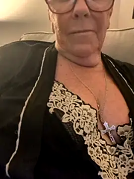 Snapshot of Playful_MILF_Demi chatting on June 12, 9:56 pm Playful MILF Demi online show from June 12, 9:56 pm