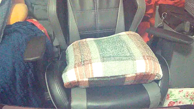 Snapshot of Playful_MILF_Demi chatting on February 16, 10:51 pm Playful MILF Demi online show from February 16, 10:51 pm