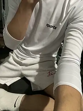 Snapshot of Wuza-H chatting on November 22, 8:18 pm Wuza-H online show from November 22, 8:18 pm