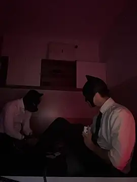 Snapshot of Wuza-H chatting on October 25, 3:45 pm Wuza-H online show from October 25, 3:45 pm