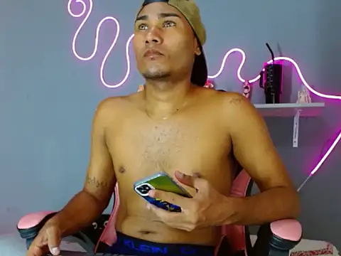 Snapshot of Matias_rangel chatting on October 8, 1:07 am Matias rangel online show from October 8, 1:07 am