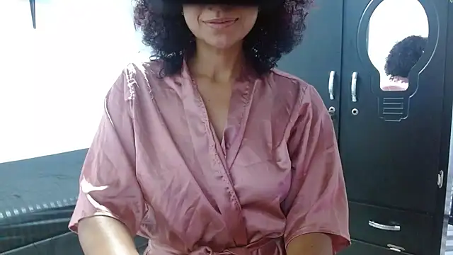 Seductress Malia online show from July 2, 3:23 am