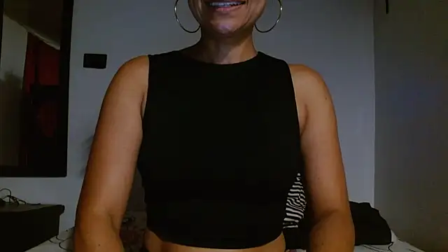 Seductress Malia online show from July 10, 4:34 am