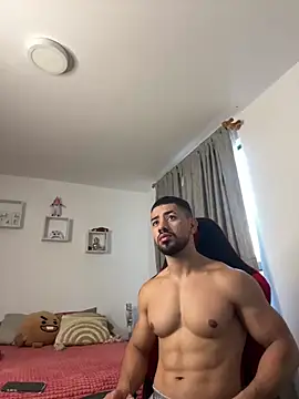 Ezzio Scolaro online show from November 7, 11:26 am